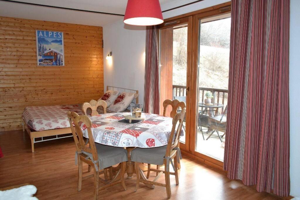 Orelle 3 vallées Studio 2 p - Bed and Breakfast