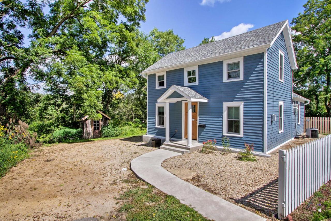 The Nook, boutique Galena cottage - B&B