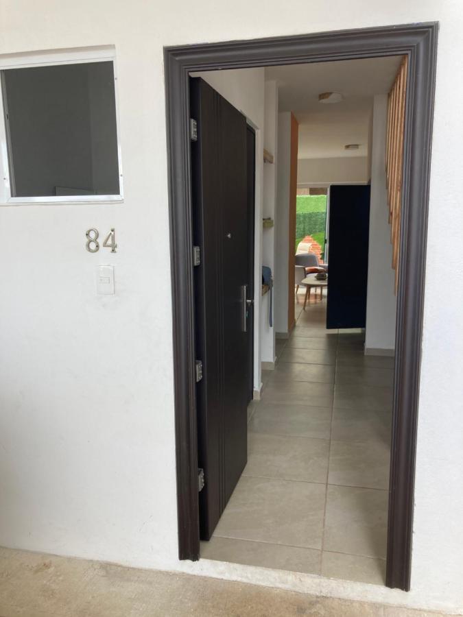 Casa familiar en condominio privado cerca de playa - B&B