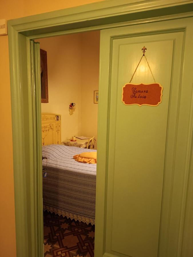 Deluxe Room (1 adult + 1 child)