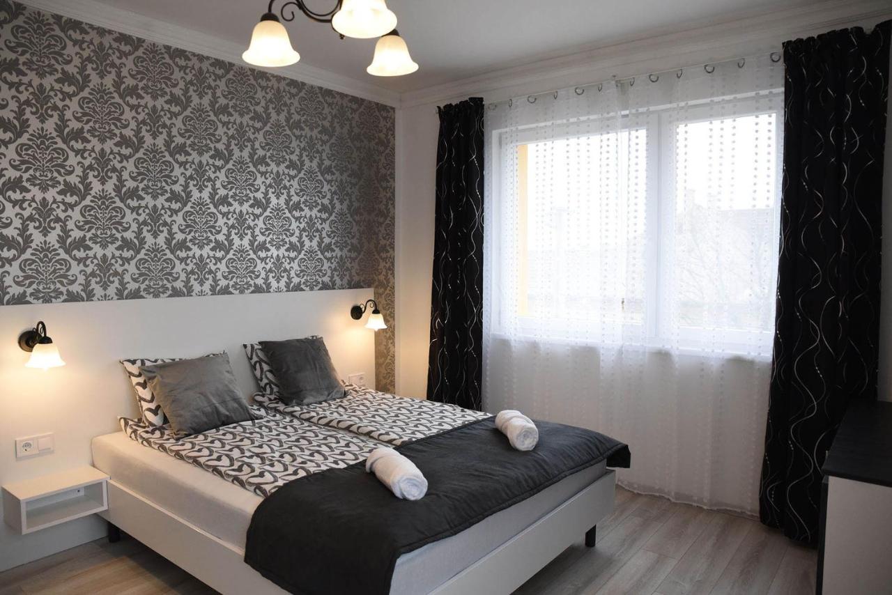 Dreibettzimmer mit eigenem Bad