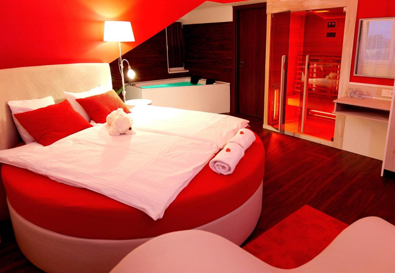 Deluxe Zimmer mit Kingsize-Bett