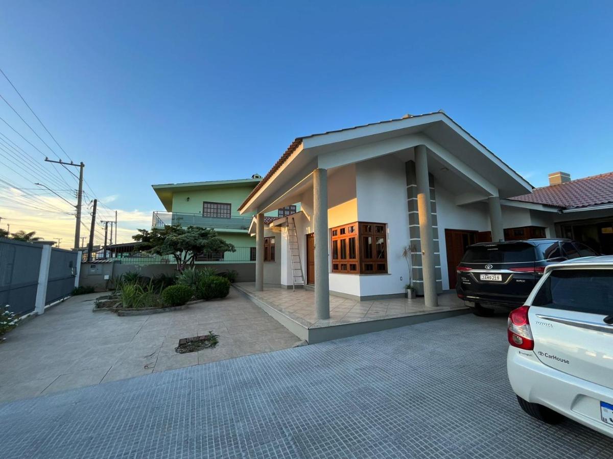 Pousada Familiar - B&B