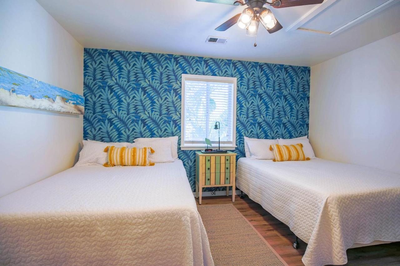Shangri-La - Bed and Breakfast Folly Beach