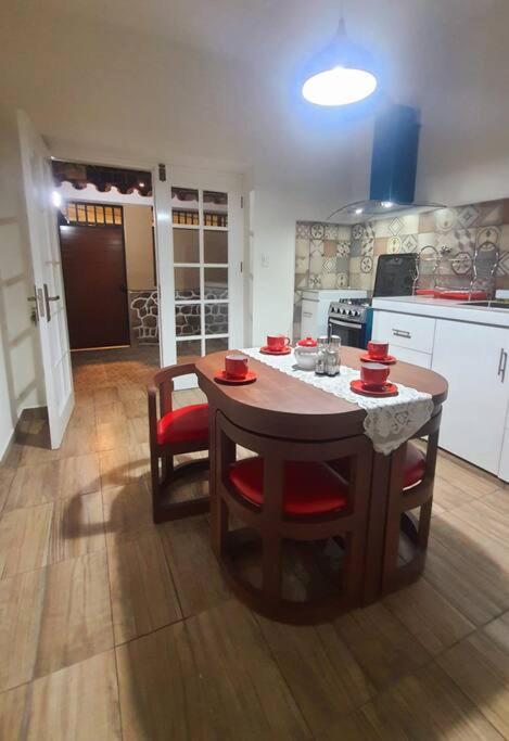 Apartamento céntrico Frida's todo nuevo - B&B Tarija