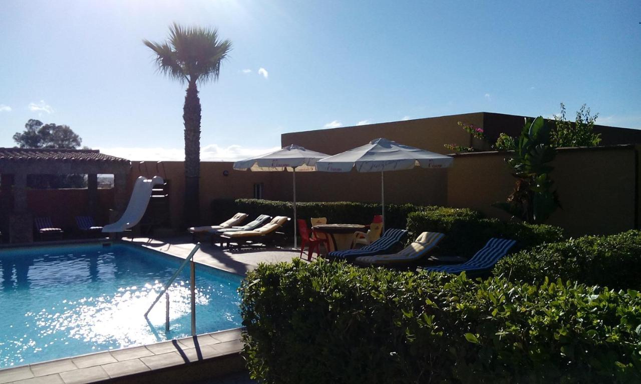 Alojamiento el Chaparro Barbate junto a la venta el loro - B&B Barbate