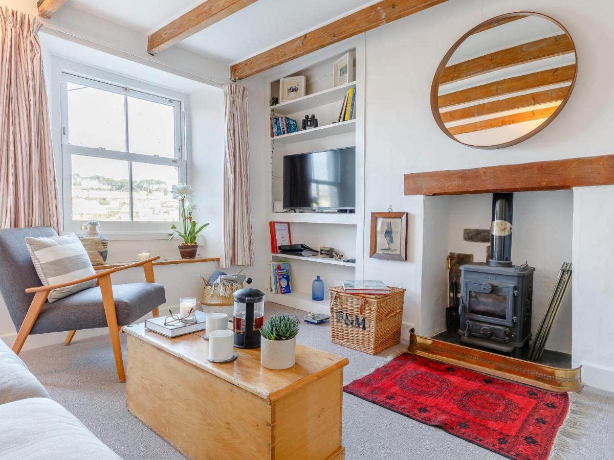 3 Bed in Polruan PC009 - B&B