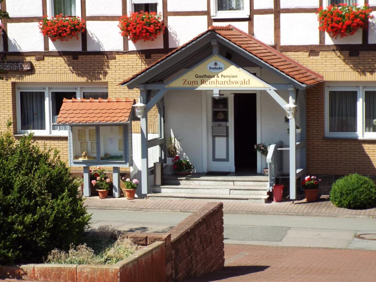 Hotel garni Zum Reinhardswald - B&B Gewissenruh