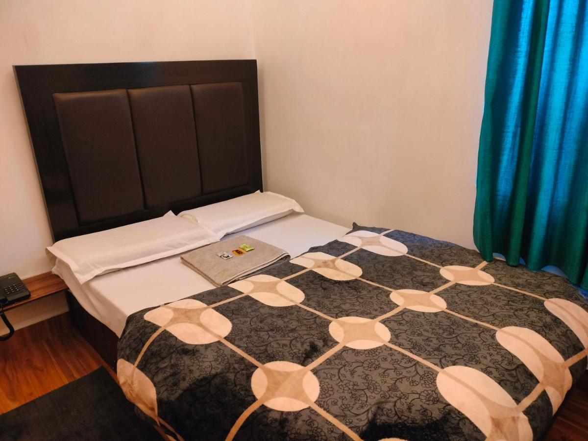 Zimmer mit Queensize-Bett