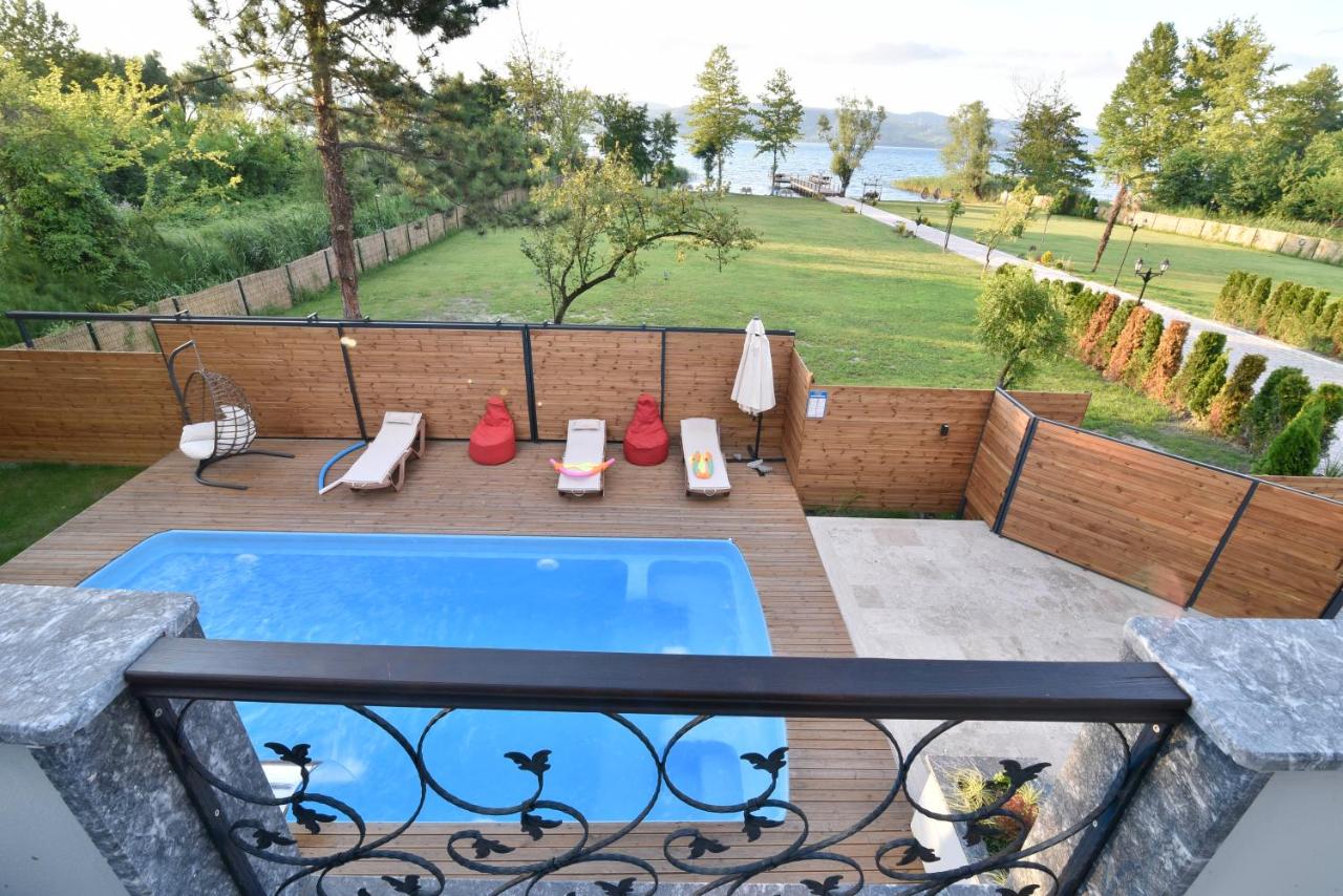 Villa Deluxe