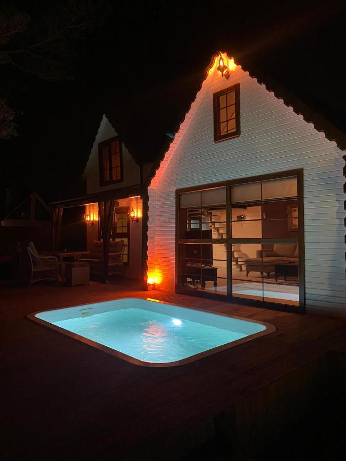 Villa con Piscina Privata 