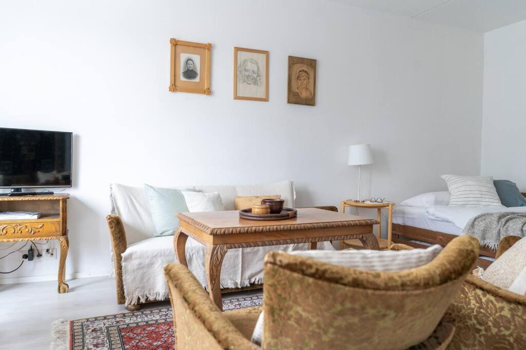 B&B Helsinki - Studio Apartment in Katajanokka - Bed and Breakfast Helsinki