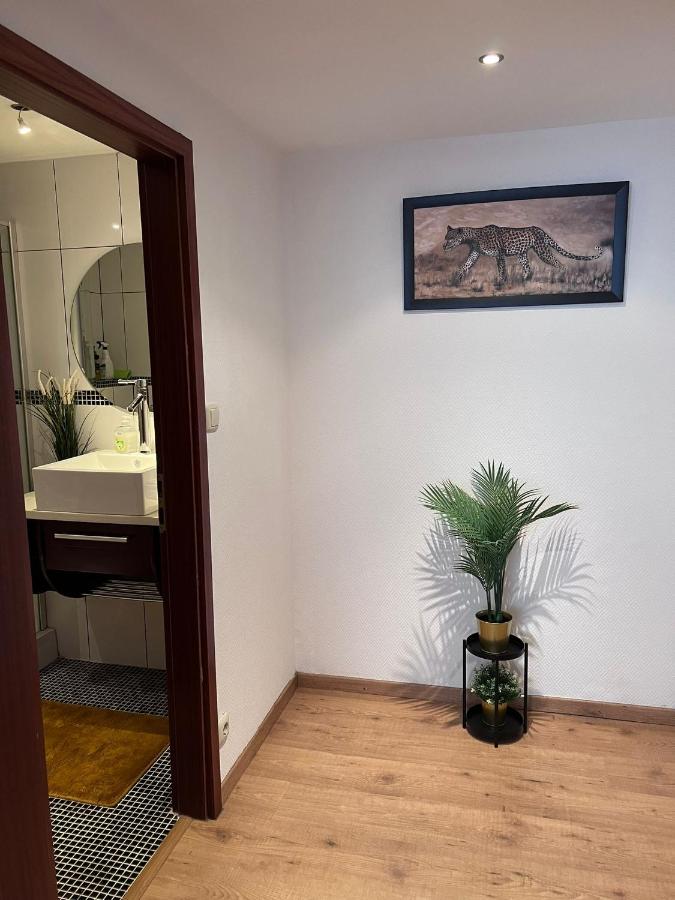 Cozy Flat near Maastricht Heerlen Aachen - Bed and Breakfast