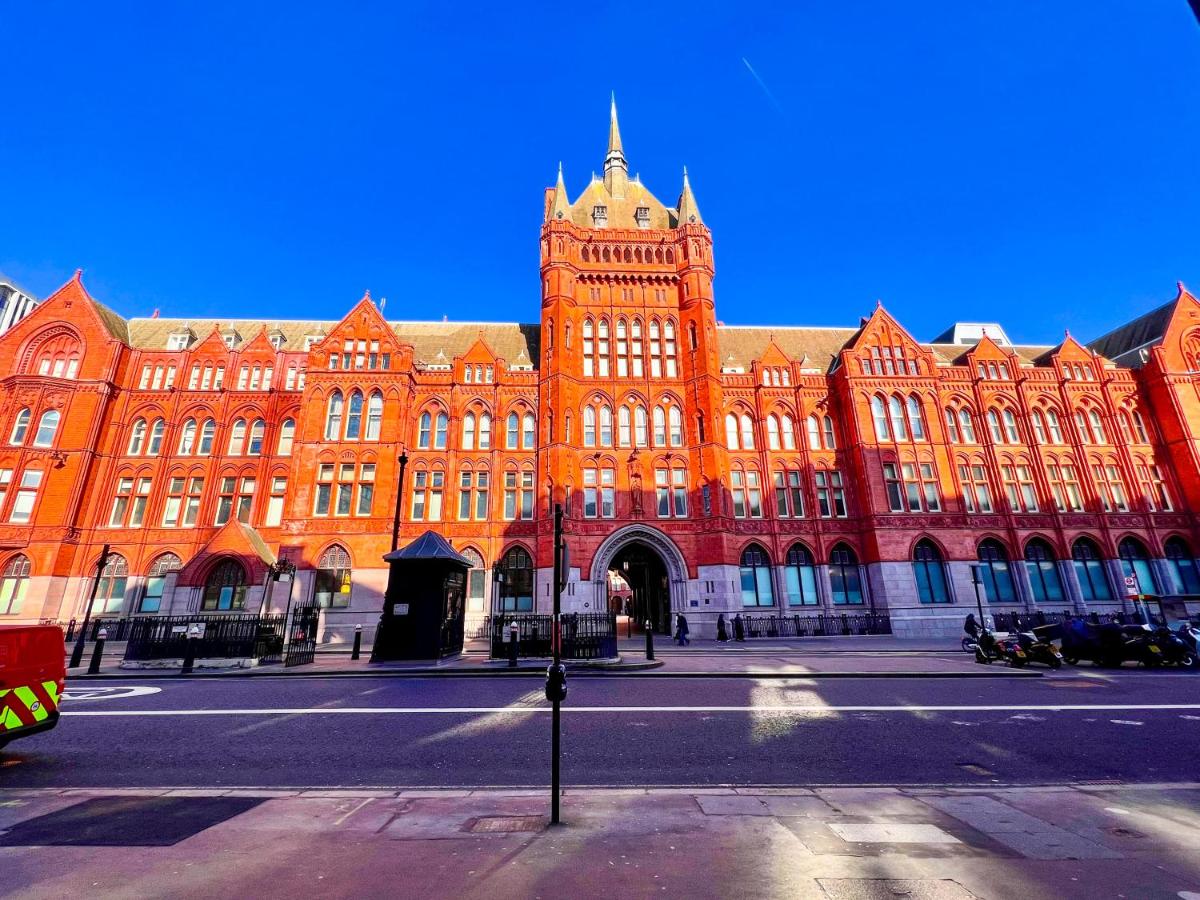 Excellent Entire Apartment Between St Pauls Cathedral and Covent Garden - B&B