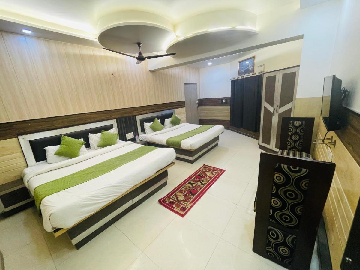 B&B Agra - Hotel Alpine By The Golden Taj Group And Hotels - Bed and Breakfast Agra