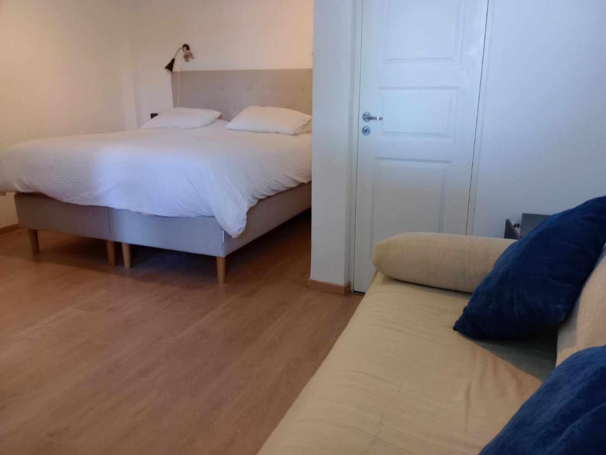Familien-Apartment mit seitlichem Meerblick