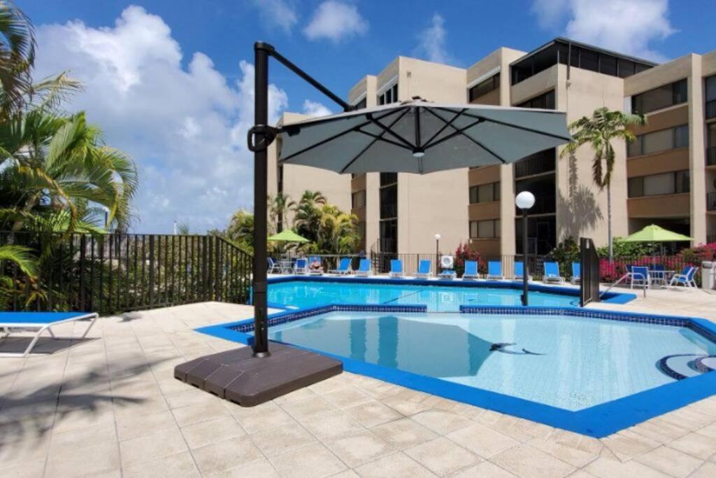Moon Bay Condo, Paradise Found in Sunny Key Largo, Florida - B&B