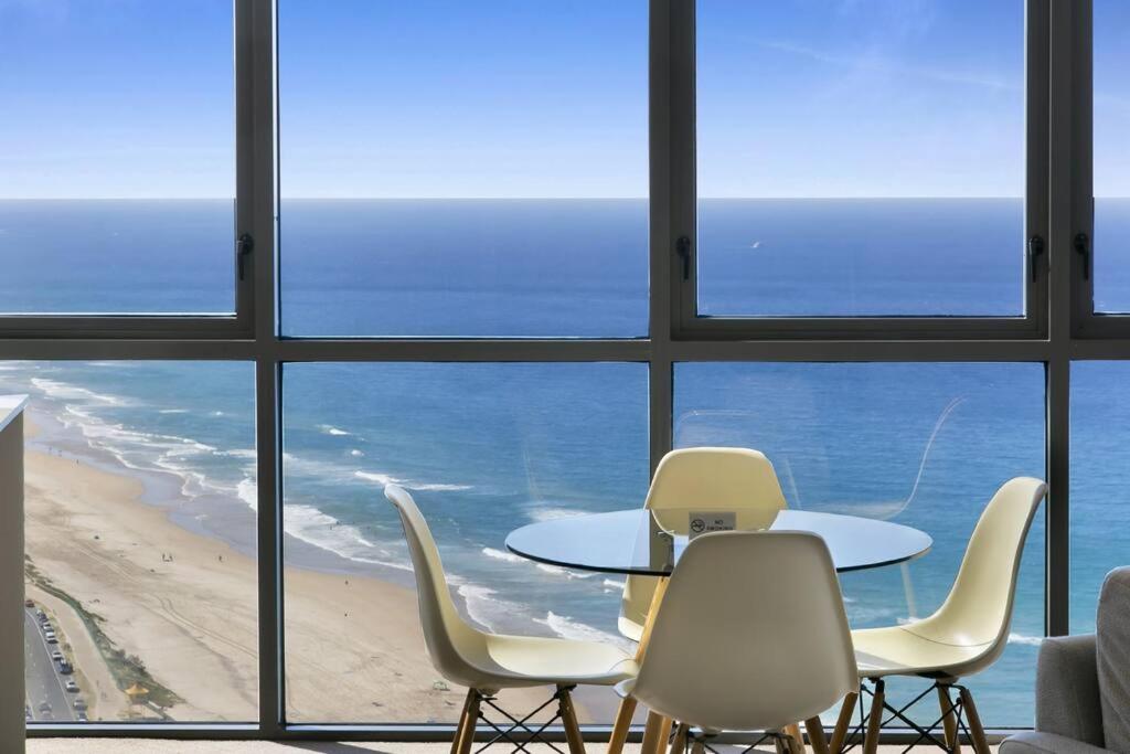 B&B Gold Coast - Premium Oceanfront Unit at Rhapsody Surfers Paradise - Bed and Breakfast Gold Coast