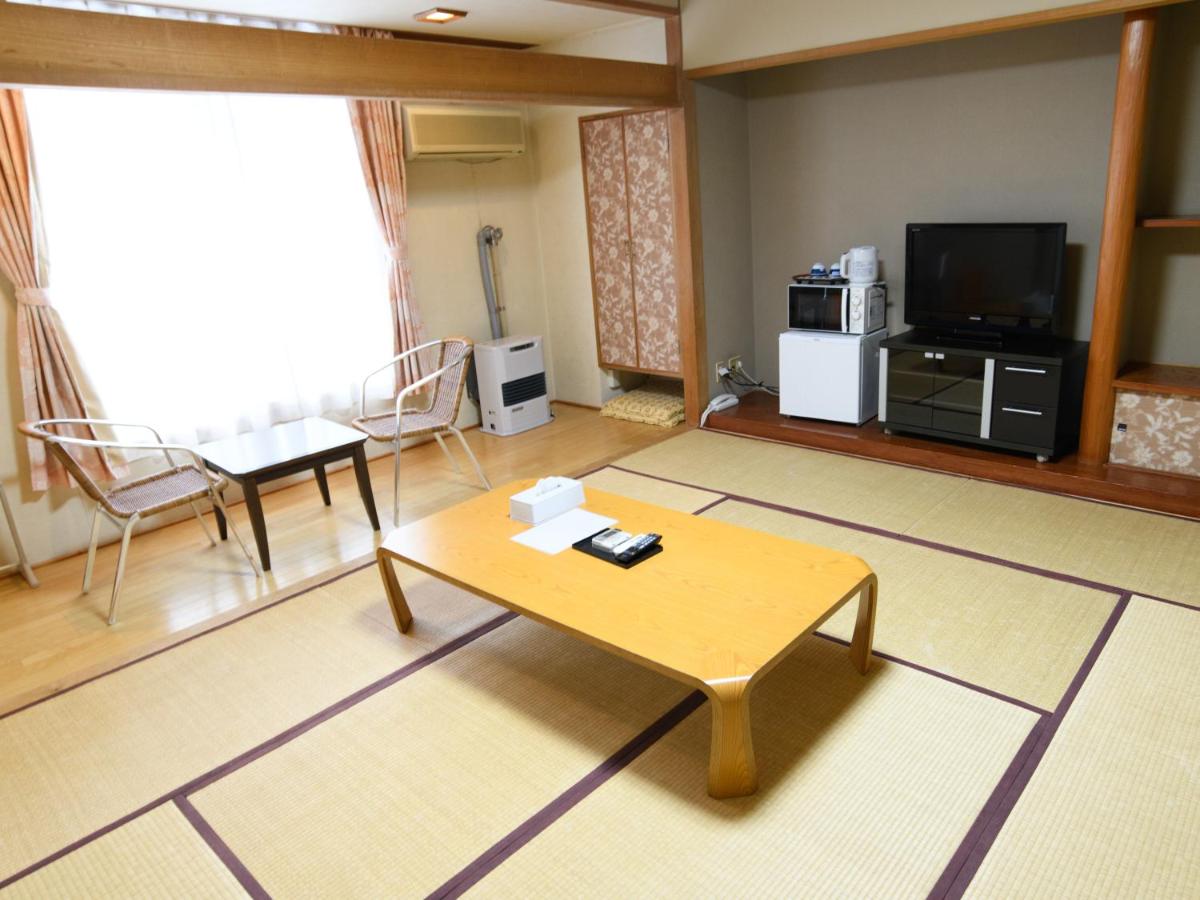 Japanese-Style Quadruple Room - Electric Cigarettes Only