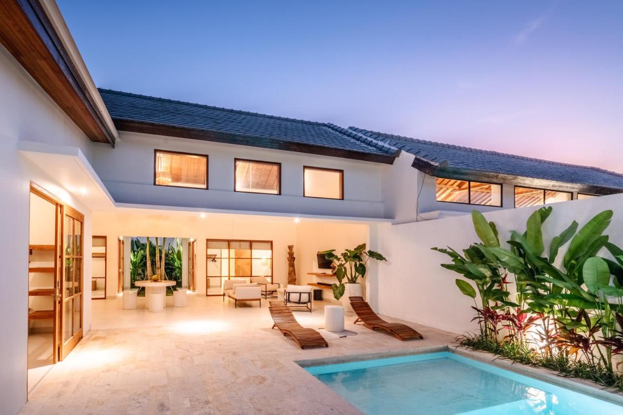 Stylish Brand New Luxurious ~ 5* Location ~ Canggu - Ferienwohnung Canggu
