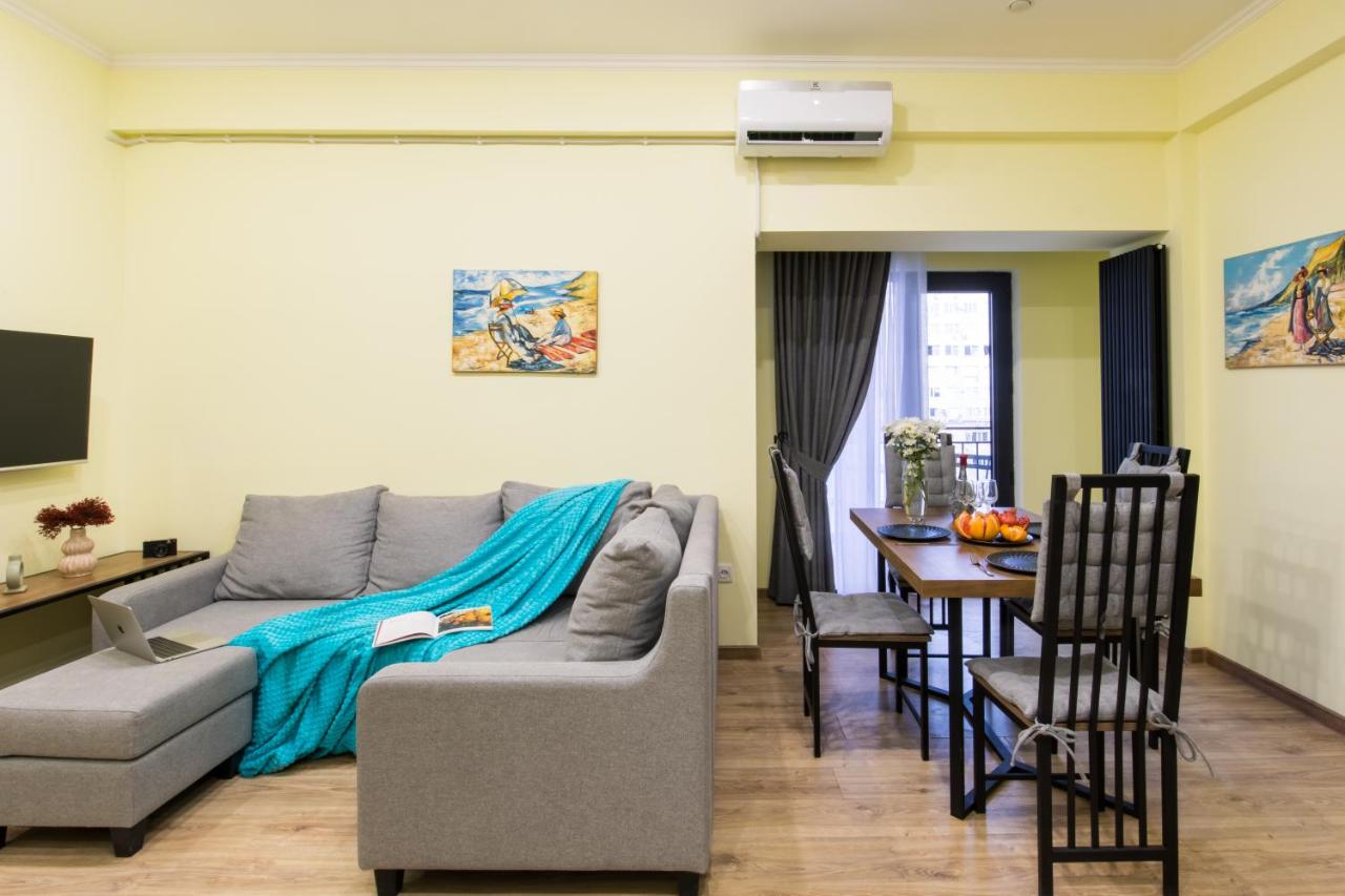 hotelise l Galleria Apartment - Ferienwohnung Jerewan