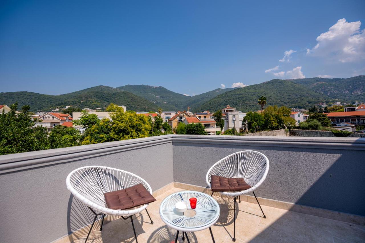 Miro guesthouse - Bed and Breakfast Tivat