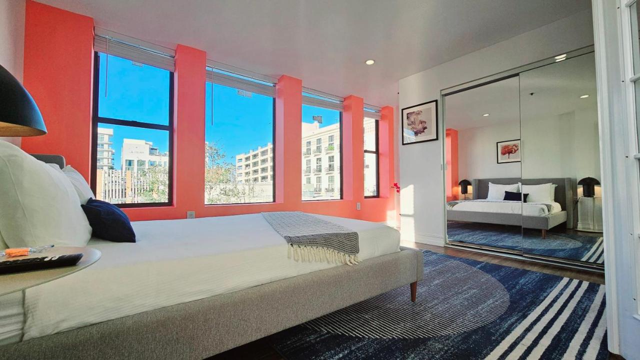 The Lofts on Clematis 301 Downtown West Palm Beach - B&B West Palm Beach