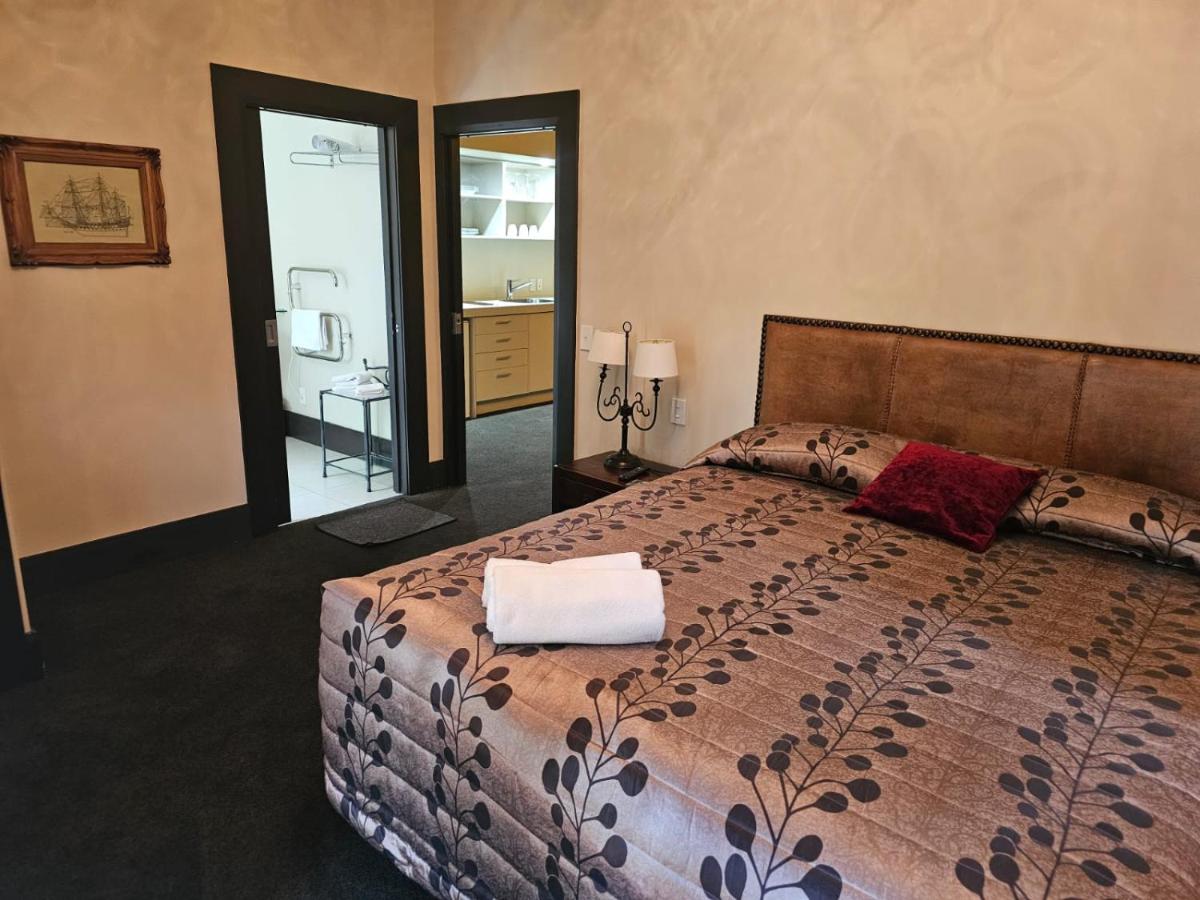 Premier Suite