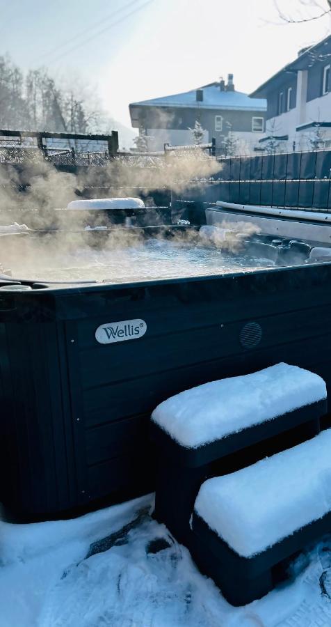 Lux Apart - Apartamenty z jacuzzi i sauną nad Wisłą - B&B Ustroń