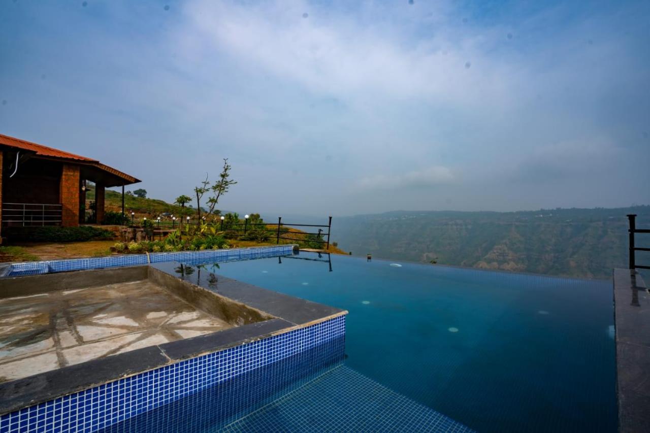 B&B Mahabaleshwar - Lifeline Villas - Miracle Villa 5bhk Valley View - Bed and Breakfast Mahabaleshwar