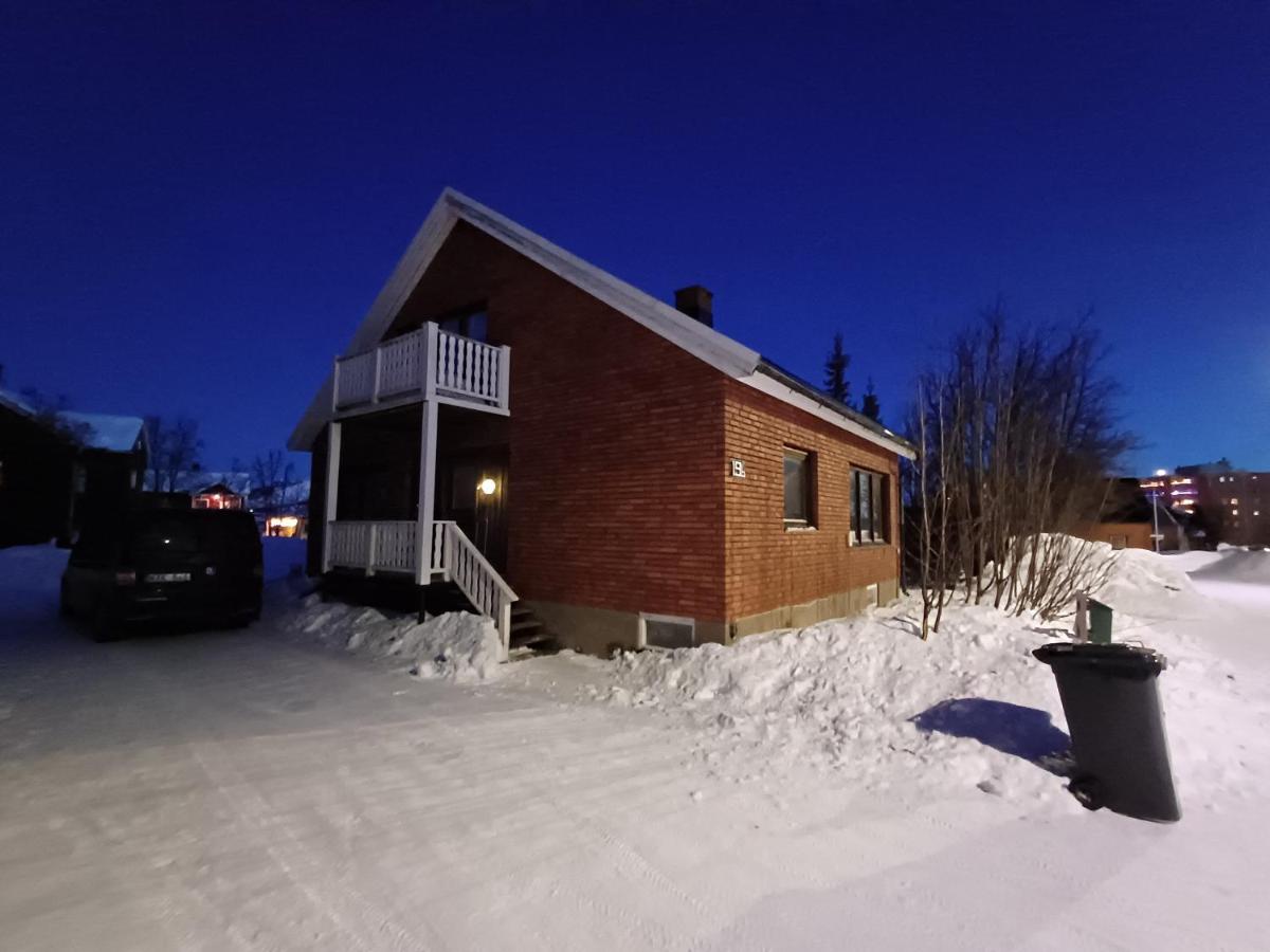 Kiruna Accommodation Läraregatan 19B - B&B