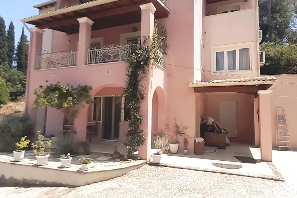 villa olga-corfu - Bed and Breakfast Kynopiástes
