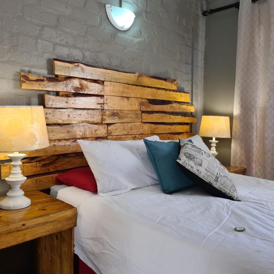 B&B Cape Town - Mads Place - Bed and Breakfast Cape Town