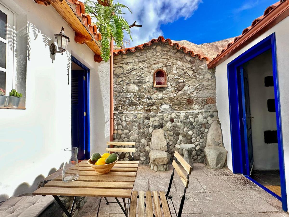 Teresitas Beach Escape Apartment - B&B