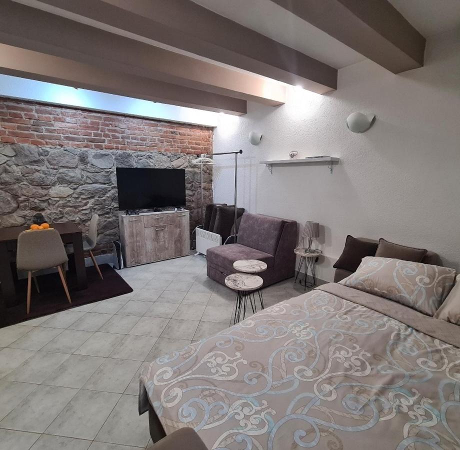 B&B Kraljevo - Apartman Sofija Kraljevo - Bed and Breakfast Kraljevo