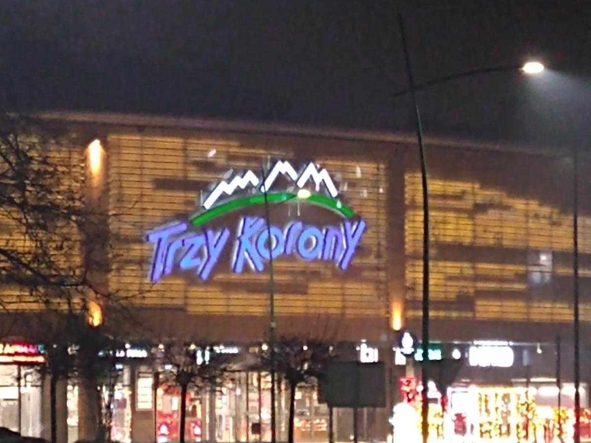 Trzy Korony Apartament - Bed and Breakfast