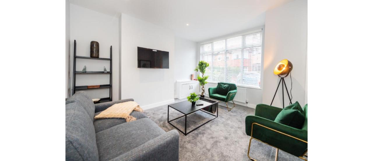 B&B Manchester - Hassle-Free & Handsome Brand-New 3-Bed Home - Bed and Breakfast Manchester