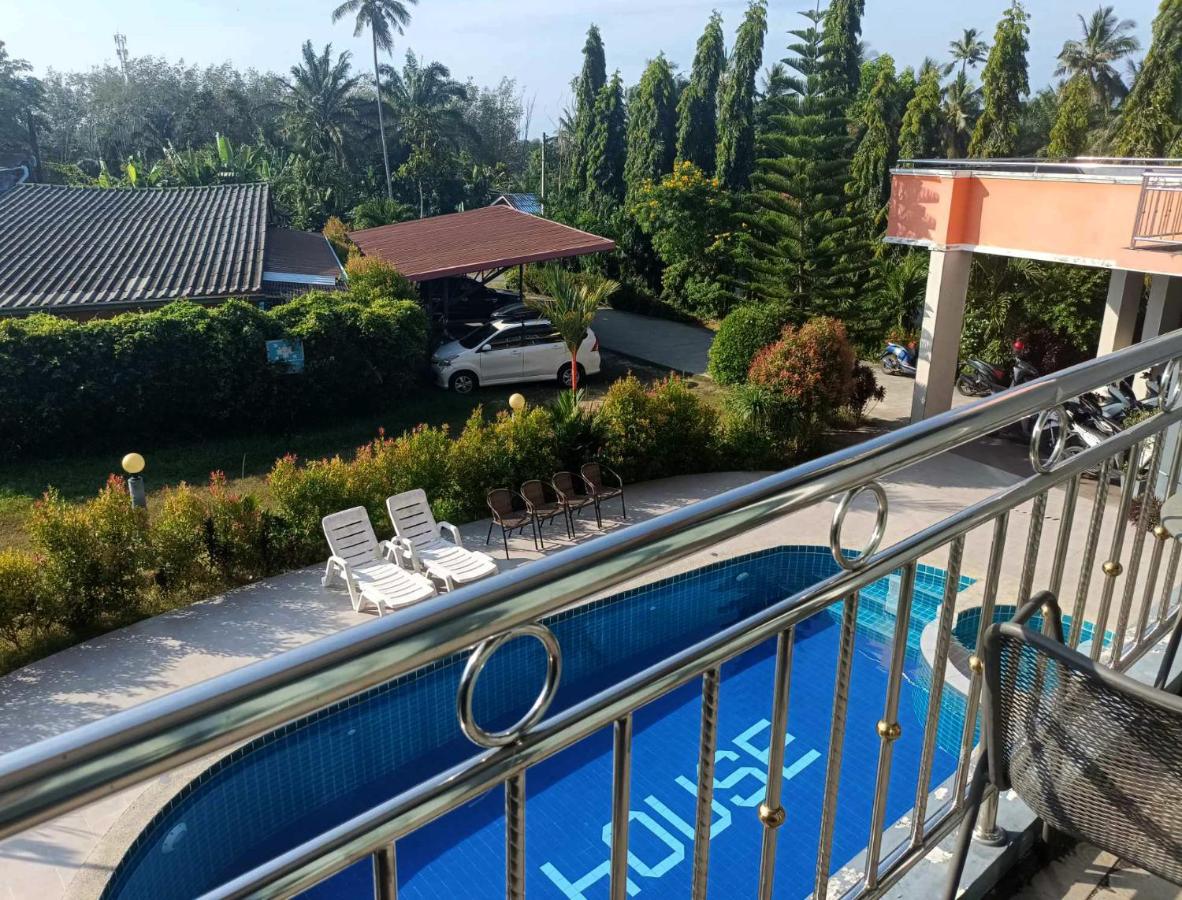 King Room with Pool View