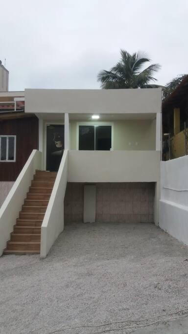 Casa a 100m da praia, com um pôr do sol lindo de Jurerê! - B&B Florianópolis