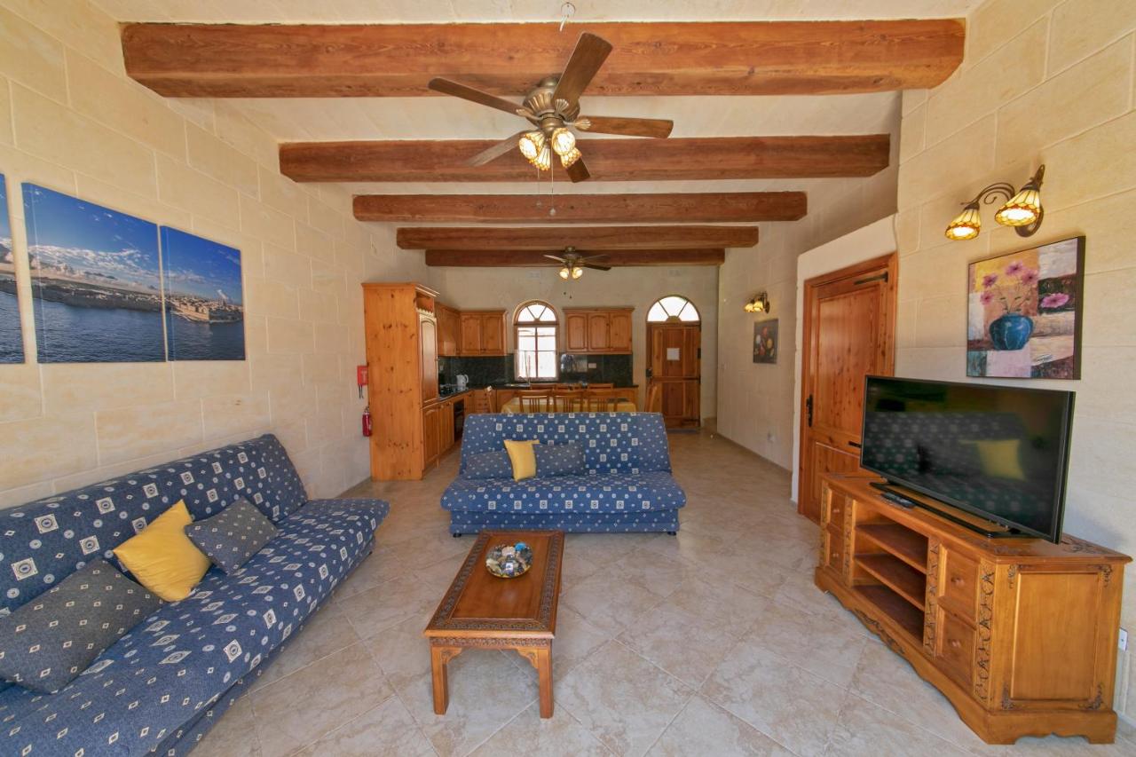 Ta Xandru Farmhouse Triq Marsalforn Xaghra Gozo - Chambres d'hôtes Xaghra