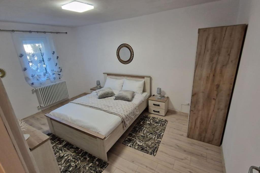 B&B Codlea - Apartament Coco - Bed and Breakfast Codlea