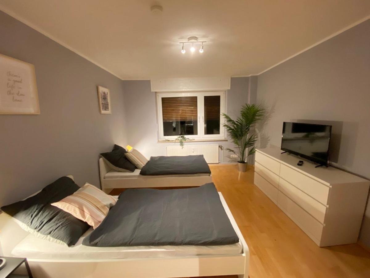 B&B Neuss - Monteurwohnung Neuss - Bed and Breakfast Neuss