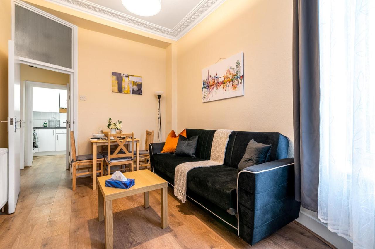 B&B London - LiveStay Cozy One Bedroom Apartment in Brixton - Bed and Breakfast London