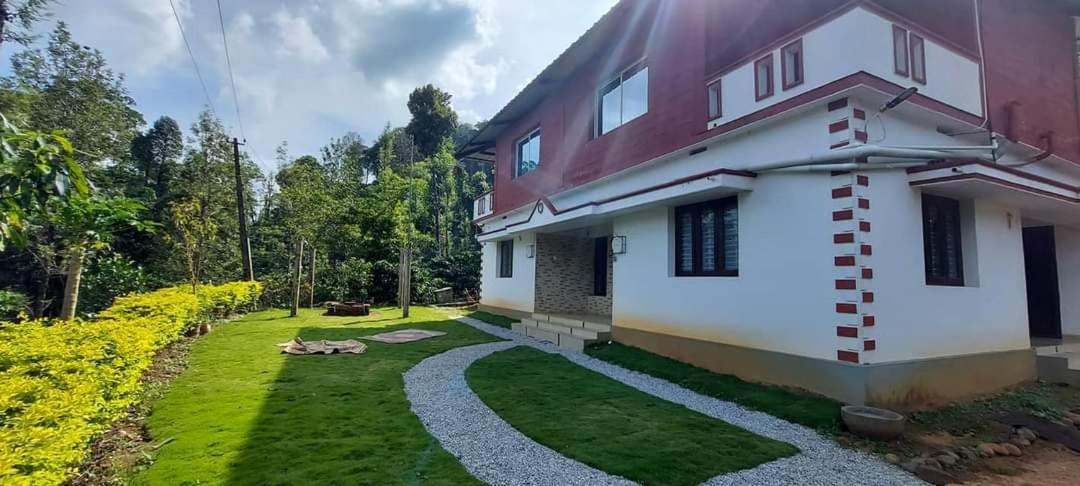 B&B Madikeri - Narayani estate homestay - Bed and Breakfast Madikeri