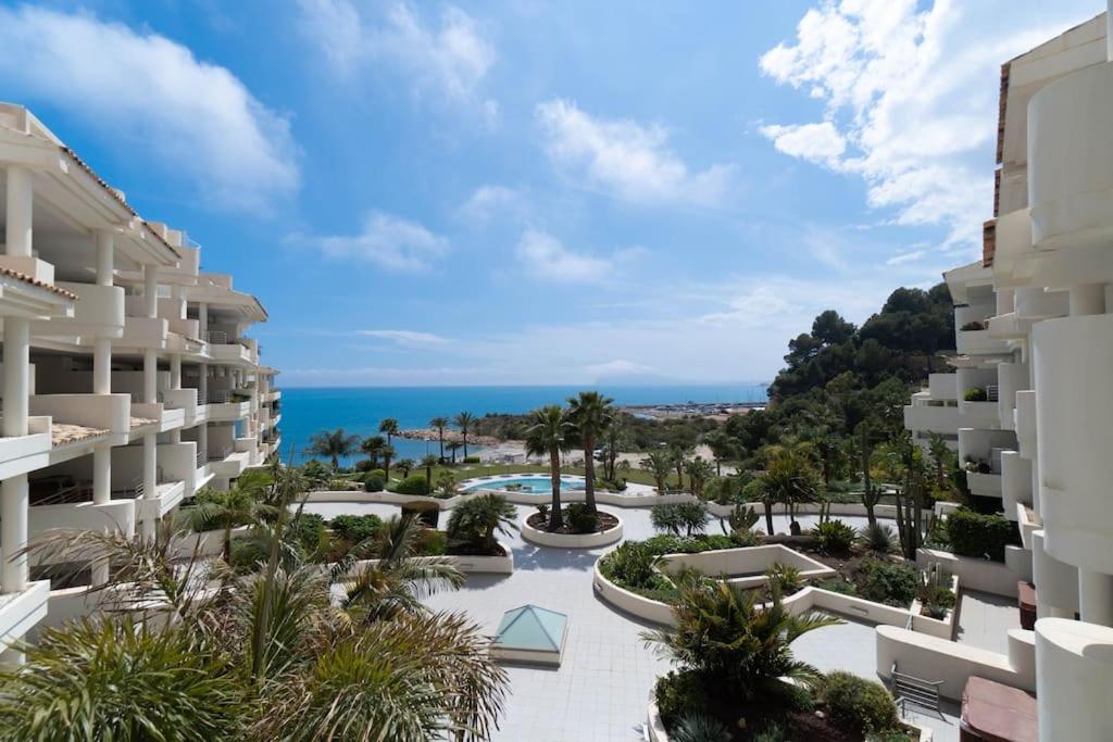 Mascarat Beach Apartment de Lux, EN52B - Chambres d’hôtes
