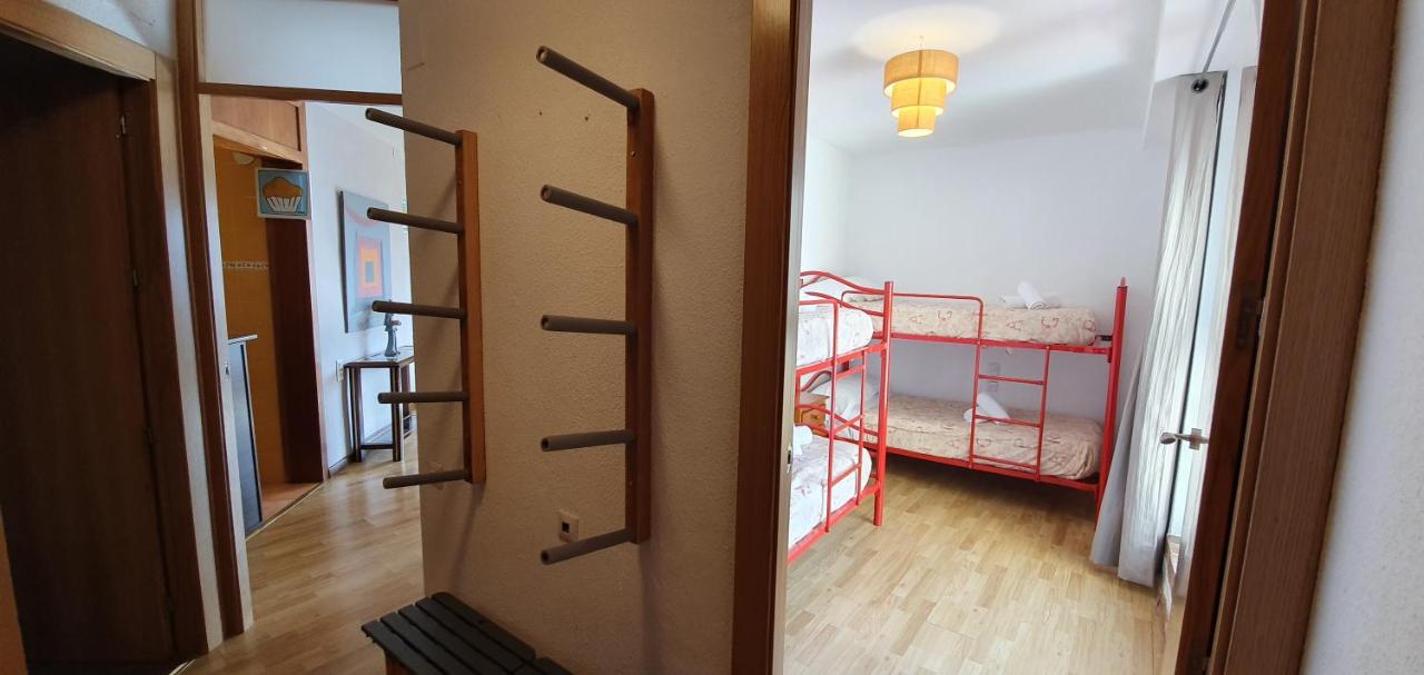 Apartment with Mountain View
