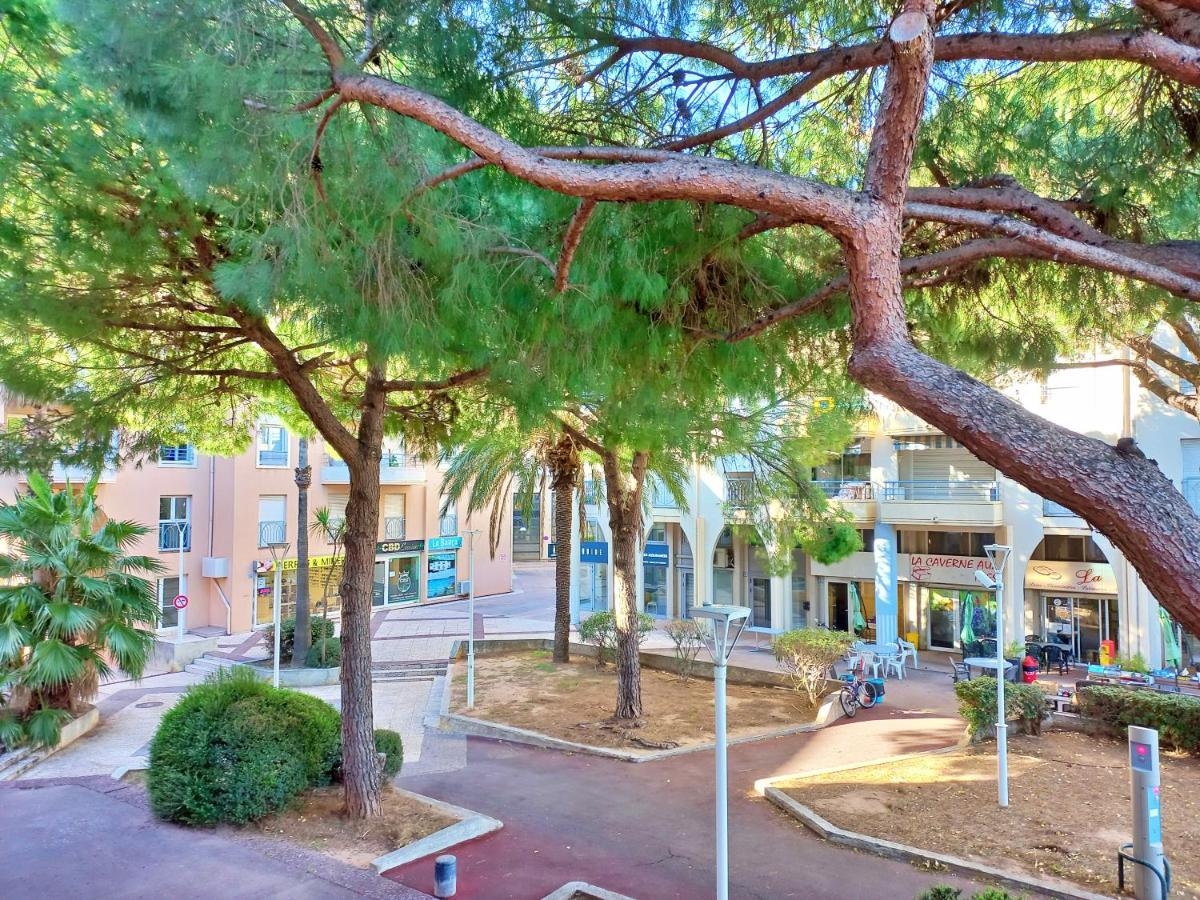 Port Fréjus - Tout à pied - WIFI - Clim - B&B