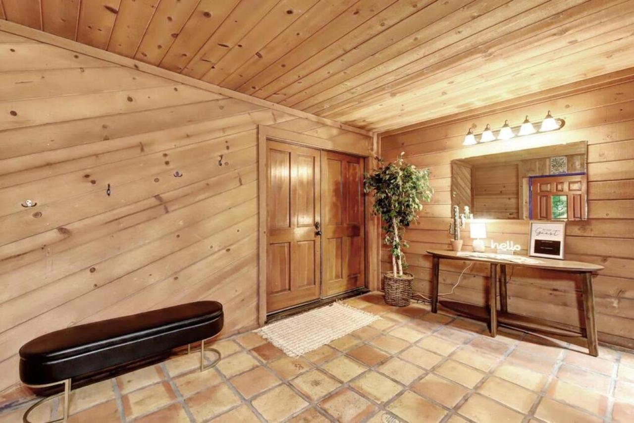 Picturesque Cabin Hot Tub - B&B Nevada City