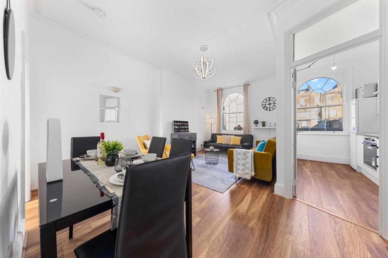 Central London Serviced Apartment - Paddington Luxury Stay - Hyde Park & Westminster - B&B