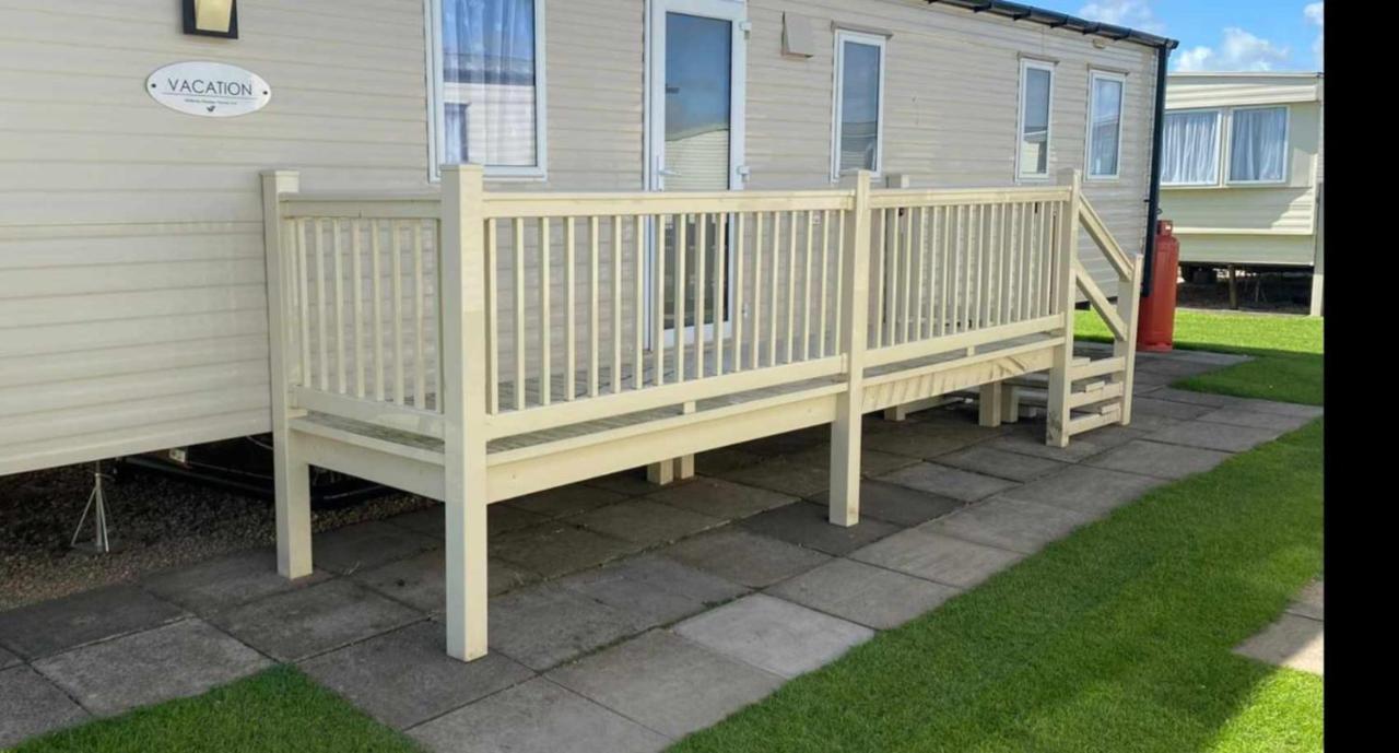 Sam's Caravan Hire Coastfield Holiday Village Ingoldmells - Bed and Breakfast